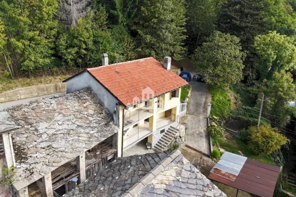 casa indipendente in vendita a Chiesanuova
