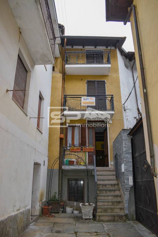 casa indipendente in vendita a Chiomonte