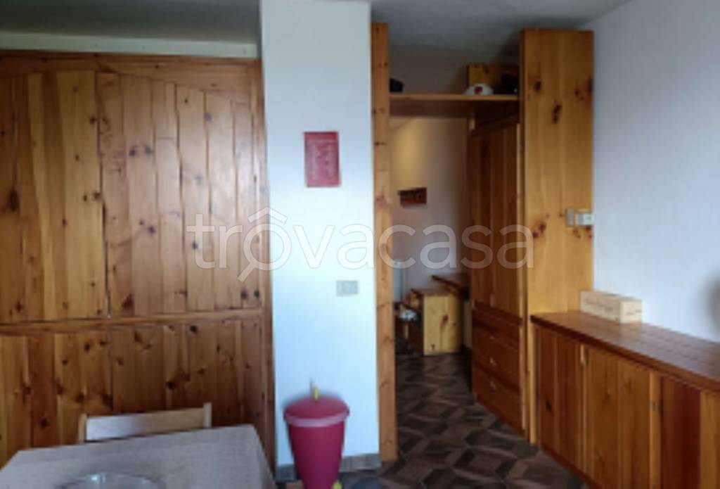 appartamento in vendita a Chiomonte in zona Frais