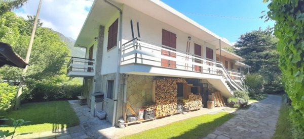 casa indipendente in vendita a Chiomonte
