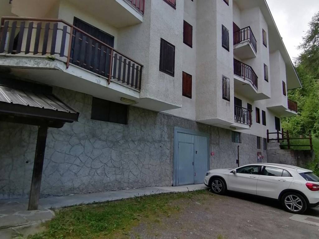 appartamento in vendita a Chiomonte in zona Frais