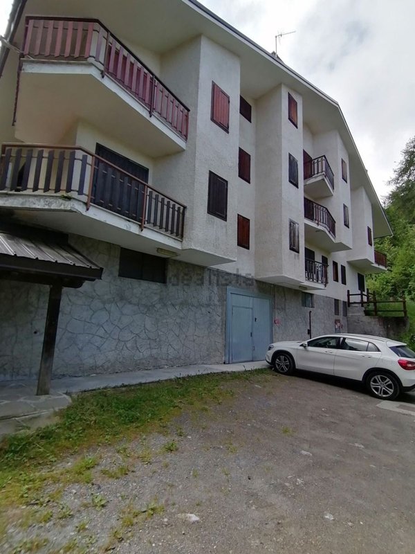 appartamento in vendita a Chiomonte in zona Frais