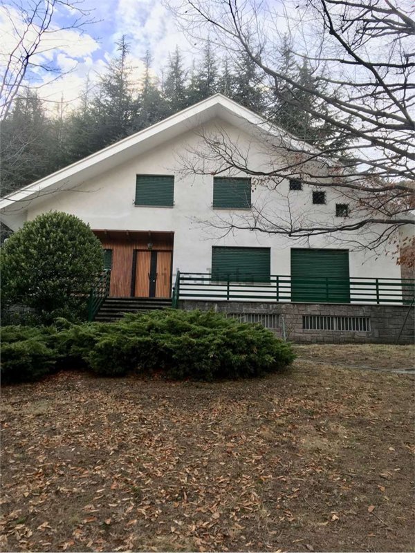 casa indipendente in vendita a Chiomonte
