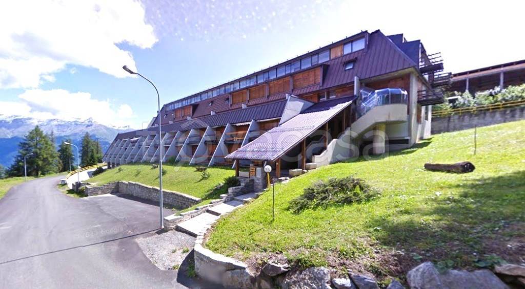 appartamento in vendita a Chiomonte in zona Frais