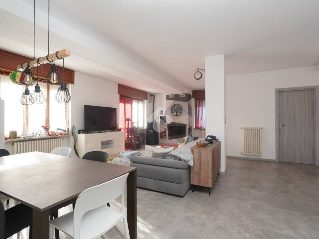 appartamento in vendita a Chiomonte