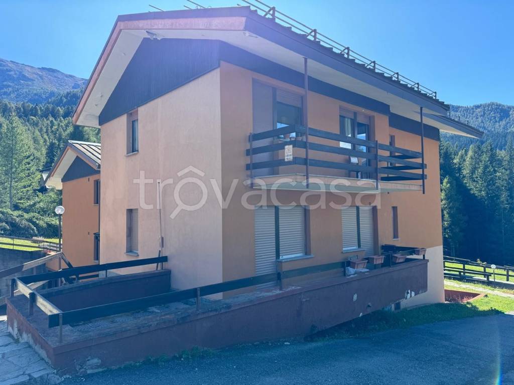 appartamento in vendita a Chiomonte in zona Frais