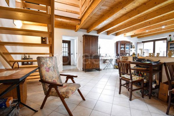 casa indipendente in vendita a Chiomonte