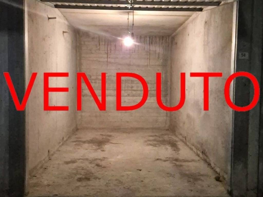box auto in vendita a Chiomonte in zona Frais