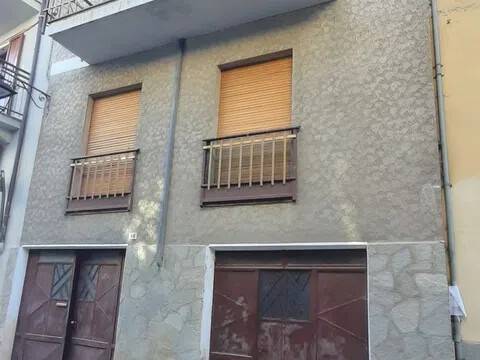 casa indipendente in vendita a Chiomonte