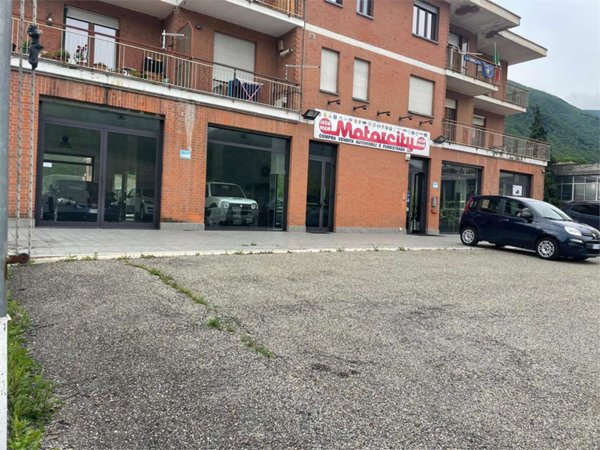 negozio in vendita a Chiusa di San Michele