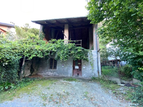 locale commerciale in vendita a Chiusa di San Michele