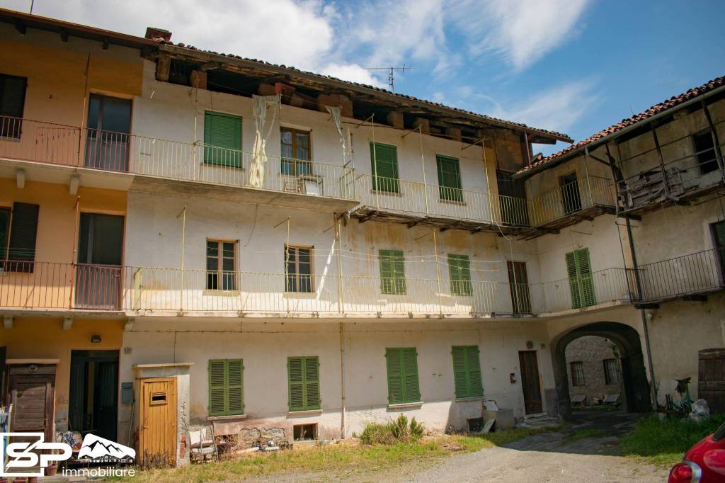 casa indipendente in vendita a Chiusa di San Michele