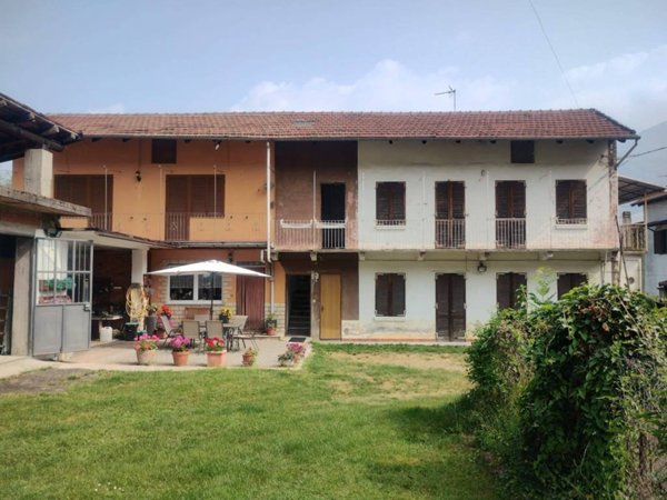 casa indipendente in vendita a Chiusa di San Michele