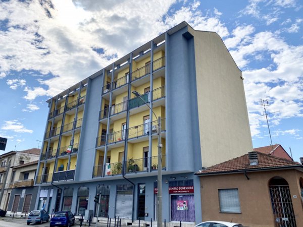 casa semindipendente in vendita a Chivasso