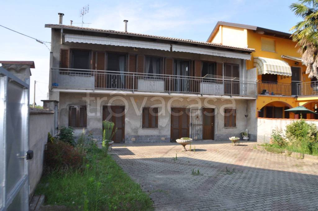 casa indipendente in vendita a Chivasso