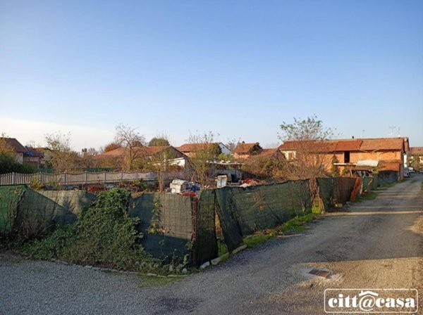 casa indipendente in vendita a Chivasso in zona Castelrosso