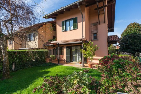 casa indipendente in vendita a Chivasso
