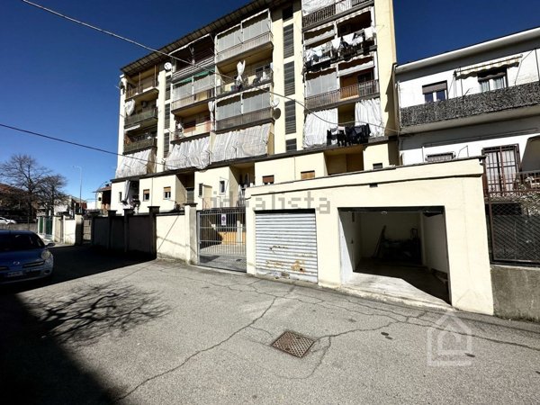 casa semindipendente in vendita a Chivasso