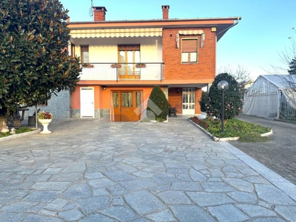 casa indipendente in vendita a Chivasso