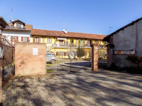 appartamento in vendita a Chivasso in zona Castelrosso