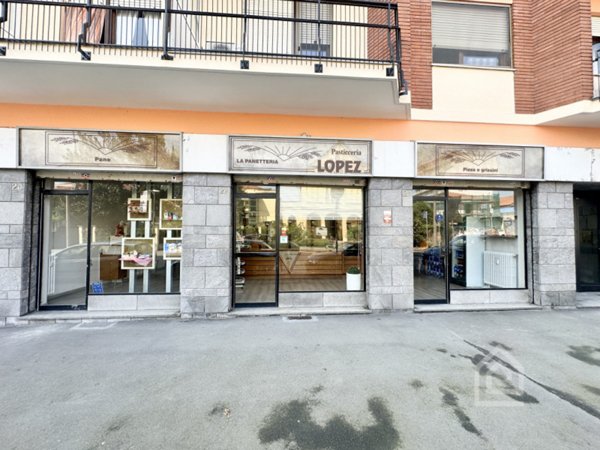 negozio in vendita a Chivasso