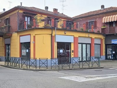 negozio in vendita a Chivasso