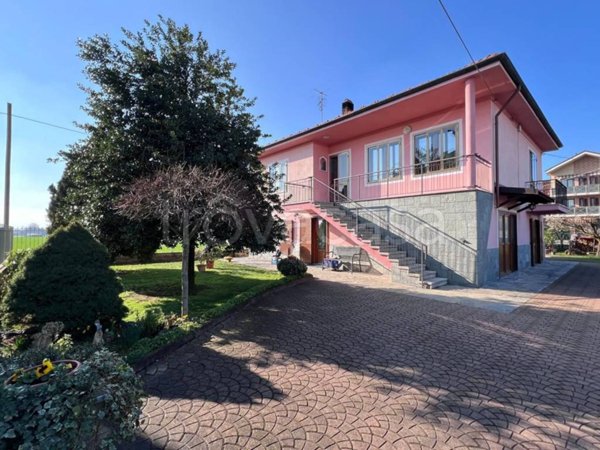 casa indipendente in vendita a Chivasso