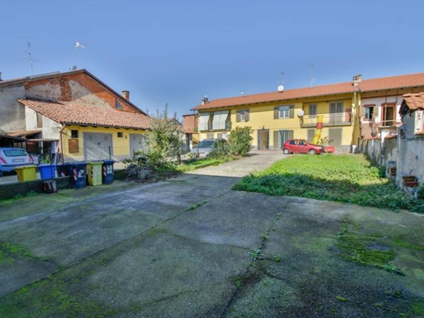 appartamento in vendita a Chivasso in zona Torassi
