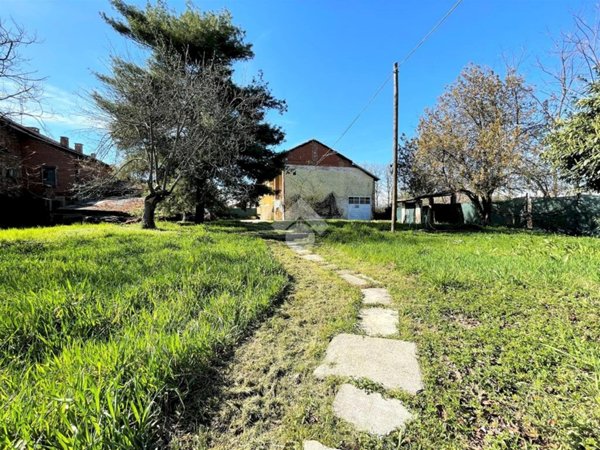 casa indipendente in vendita a Chivasso