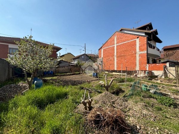 casa indipendente in vendita a Chivasso