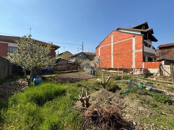 casa indipendente in vendita a Chivasso