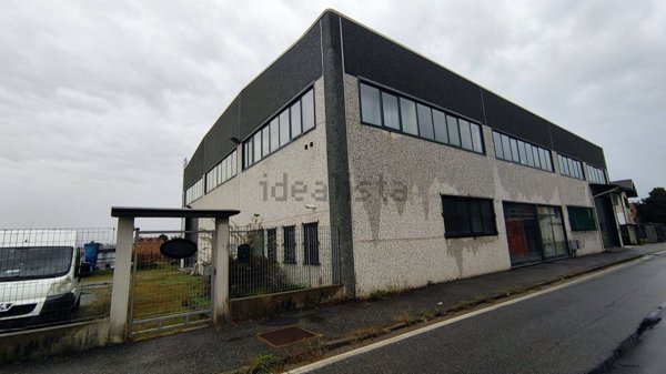 capannone in vendita a Chivasso