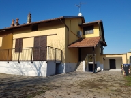 casa indipendente in vendita a Chivasso