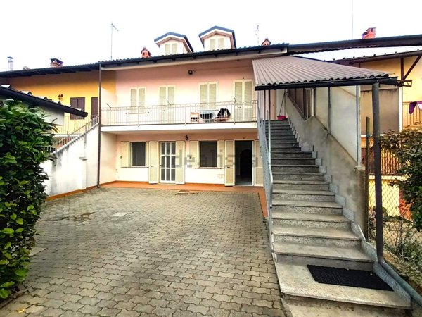 casa indipendente in vendita a Chivasso