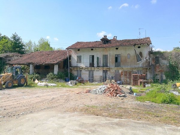 casa indipendente in vendita a Chivasso