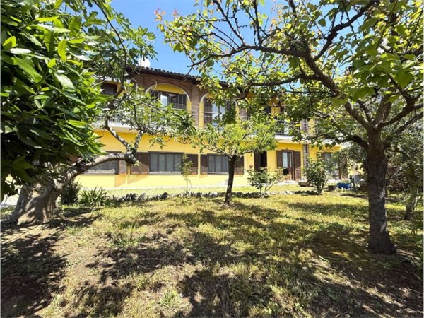 appartamento in vendita a Chivasso in zona Castelrosso