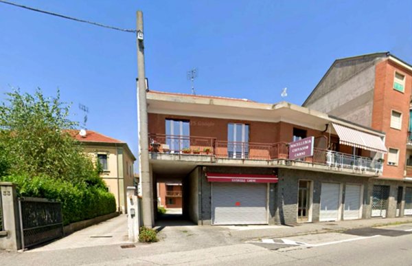 locale commerciale in vendita a Chivasso