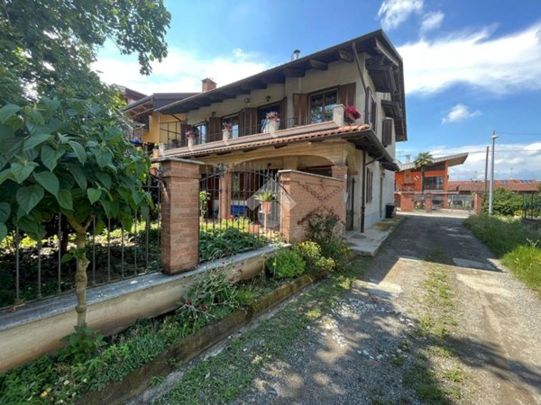 casa indipendente in vendita a Chivasso in zona Torassi