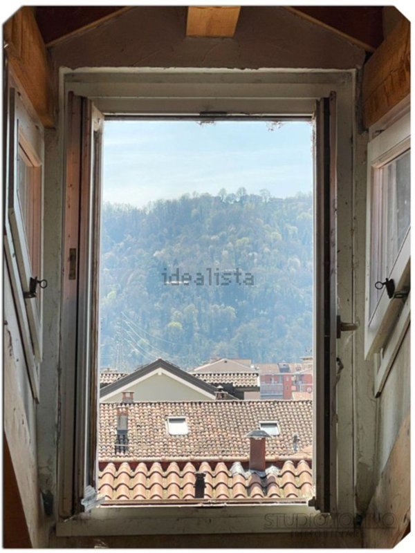 appartamento in vendita a Chivasso in zona Castelrosso