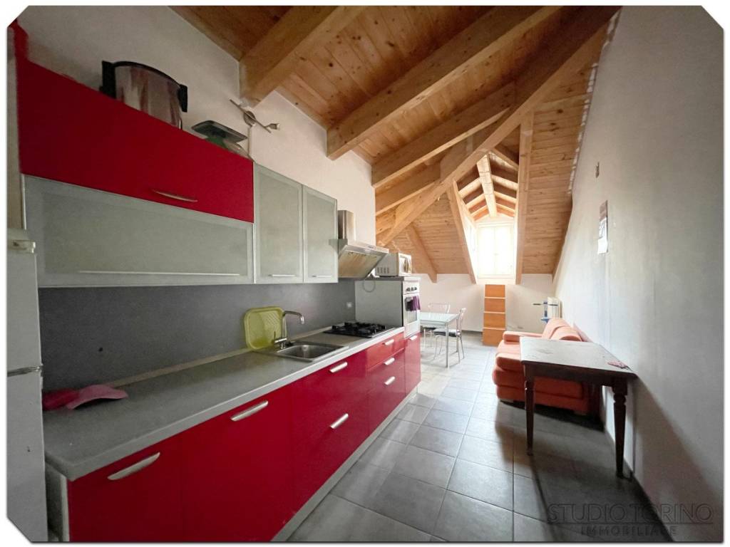 appartamento in vendita a Chivasso in zona Castelrosso