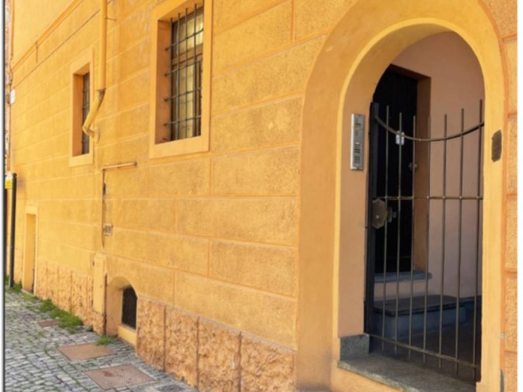 appartamento in vendita a Chivasso in zona Castelrosso