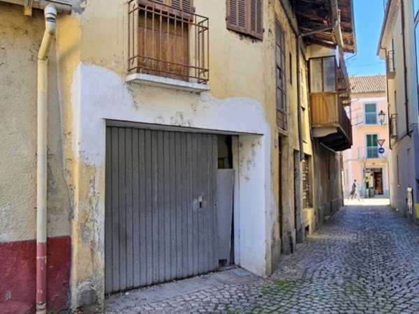 casa indipendente in vendita a Chivasso