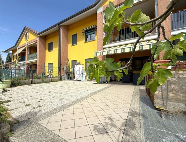 appartamento in vendita a Chivasso in zona Castelrosso