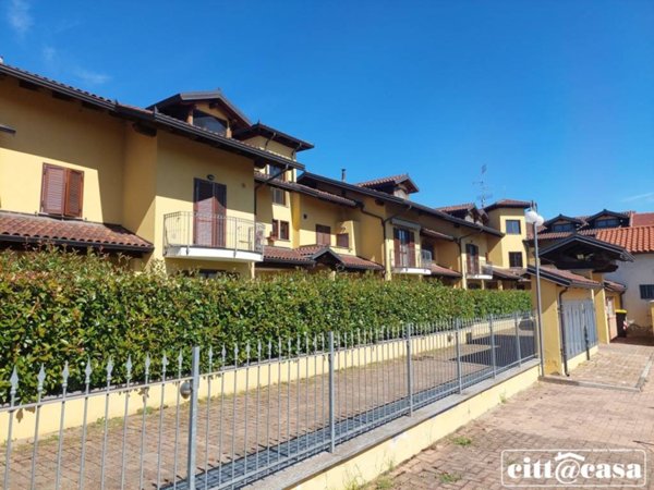 appartamento in vendita a Chivasso in zona Castelrosso