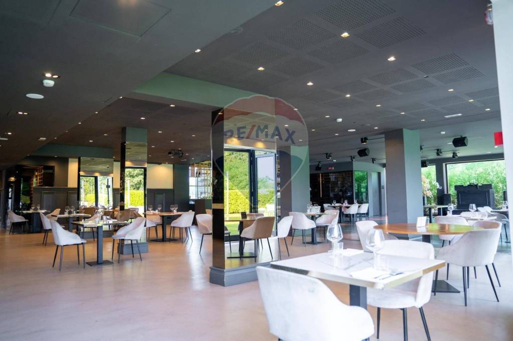 negozio in vendita a Chivasso