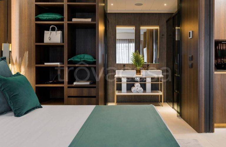 negozio in vendita a Chivasso