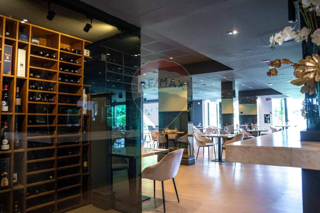 negozio in vendita a Chivasso