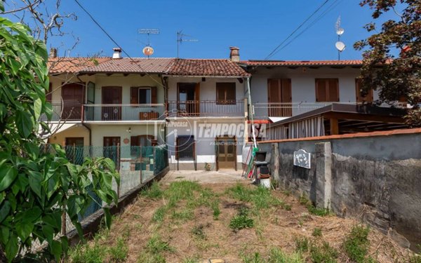 casale in vendita a Chivasso in zona Torassi