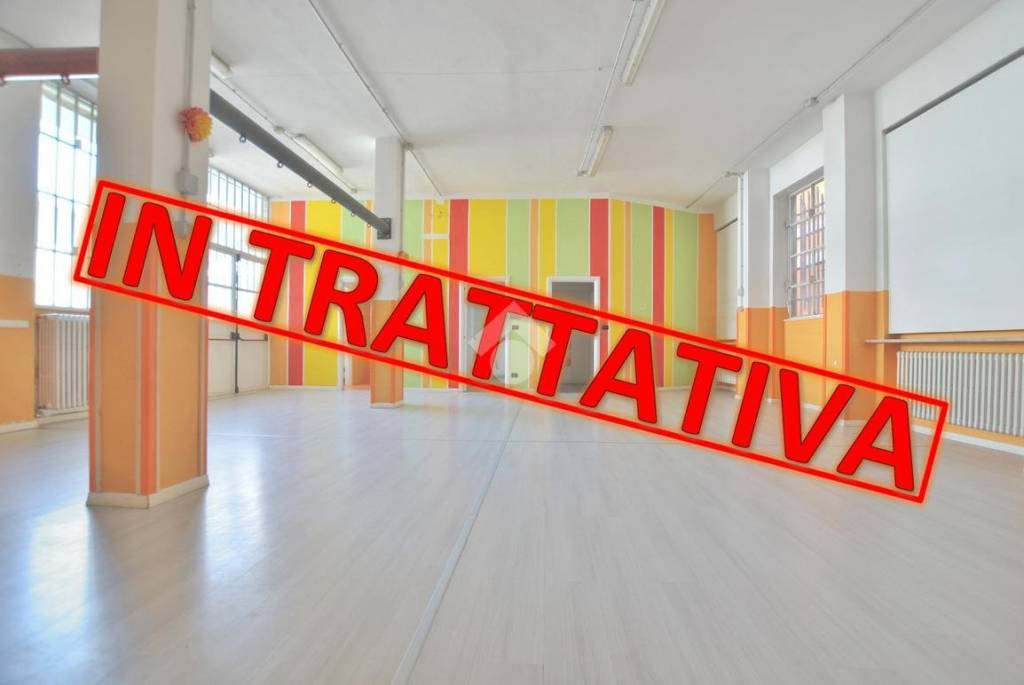 negozio in vendita a Chivasso