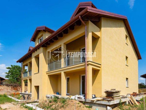 appartamento in vendita a Chivasso in zona Castelrosso